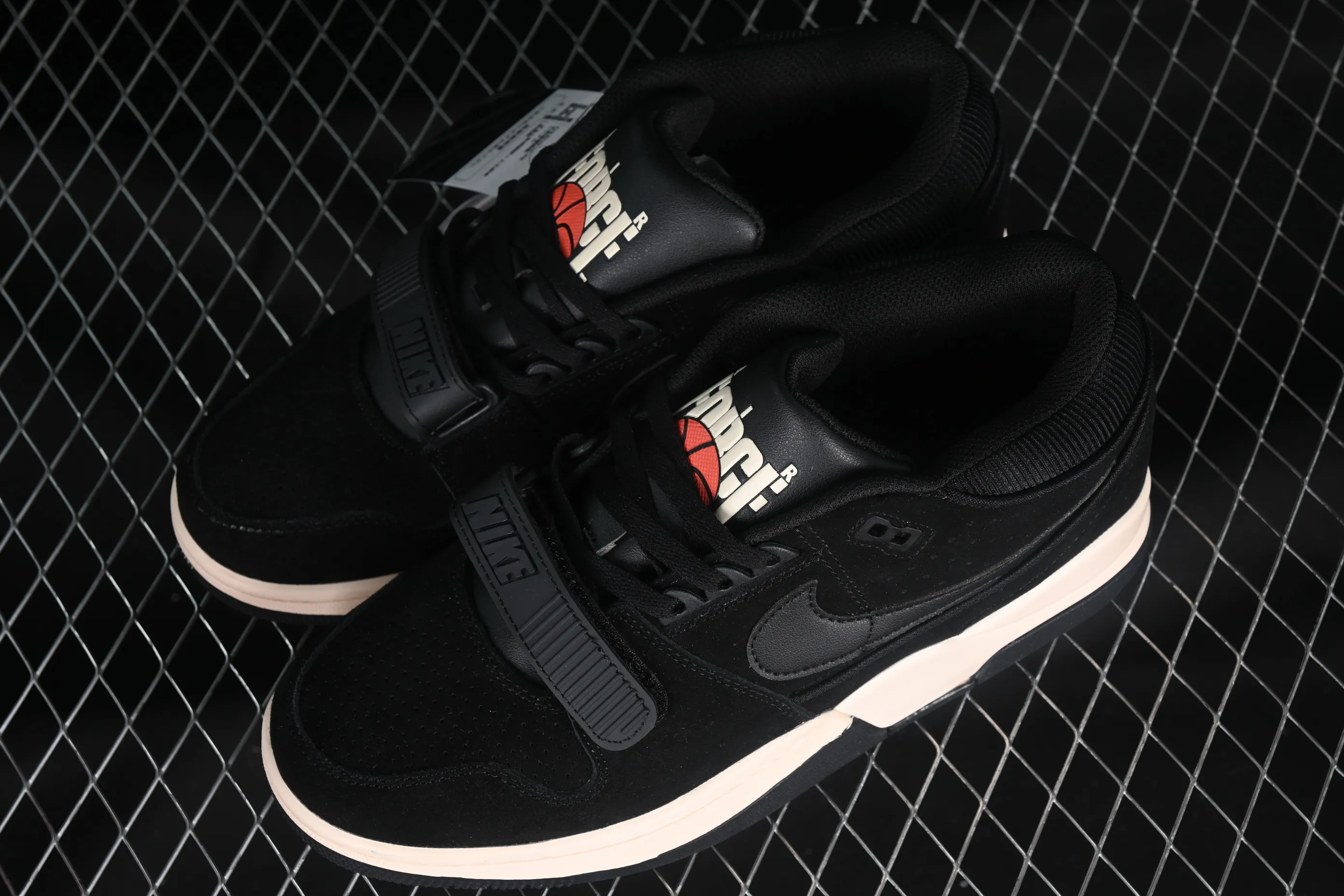 All Categories Nk SB Dunk Series Nk Air Alpha Force 88 Campus Shoes Nk Air Alpha Force 88 SP First Layer Nike Mid-top Casual Running Shoes FN6594-002